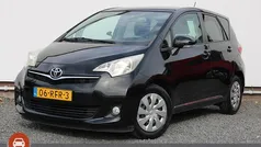 Zwart Gebruikt 2011 Toyota Verso-S MPV | € 8.450 (Eerlijke prijs)