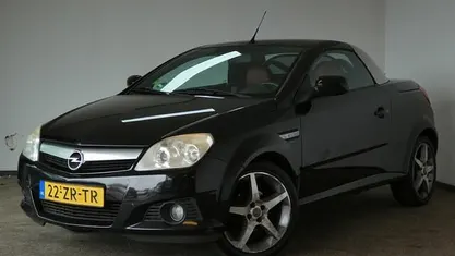 Zwart Occasion 2008 Opel Tigra Cabriolet | € 999 (Goede deal)