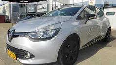 Grijs Gebruikt 2016 Renault Clio IV Expression Hatchback | € 4.500 (Super prijs)