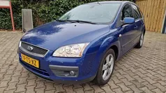 Blauw Gebruikt 2007 Ford Focus Futura Hatchback | € 1.850 (Eerlijke prijs)