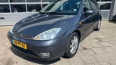 Grijs Gebruikt 2004 Ford Focus Futura Hatchback | € 1.249 (Eerlijke prijs)