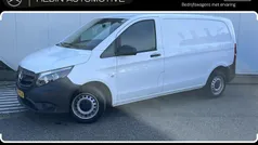Wit Gebruikt 2022 Mercedes Vito MPV | € 18.900 (Eerlijke prijs)