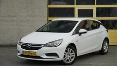 Wit Gebruikt 2018 Opel Astra Edition Hatchback | € 8.950 (Goede deal)