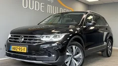 Zwart Gebruikt 2021 VW Tiguan Business+ SUV | € 29.950 (Super prijs)