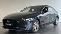 Blauw Gebruikt 2022 Mazda 3 Comfort Hatchback | € 23.745 (Eerlijke prijs)
