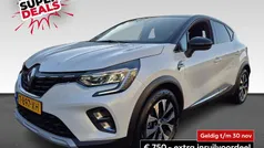Wit (metallic) Gebruikt 2023 Renault Captur Techno SUV | € 23.430 (Super prijs)