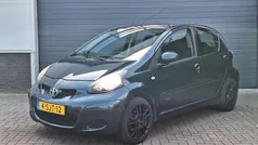 Groen Gebruikt 2011 Toyota Aygo Hatchback | € 4.350 (Eerlijke prijs)