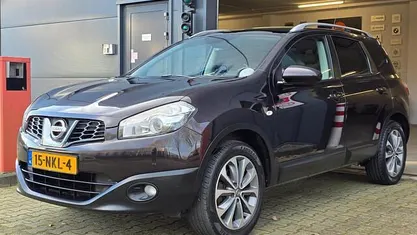 Paars Gebruikt 2010 Nissan Qashqai +2 SUV | € 5.940 (Eerlijke prijs)