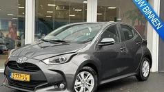 Gebruikt 2024 Toyota Yaris Active Hatchback | € 23.400 (Eerlijke prijs)