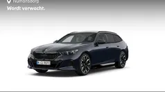Zwart Nieuw 2025 BMW 530e M Sport Stationwagen | € 91.180 (Eerlijke prijs)