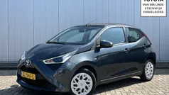 Grijs Gebruikt 2019 Toyota Aygo X-play Hatchback | € 9.950 (Eerlijke prijs)