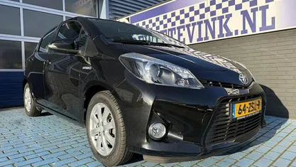Occasion 2013 Toyota Yaris Hybrid Hatchback | € 10.450 (Eerlijke prijs)