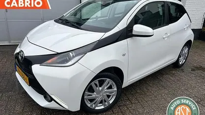 Occasion Toyota Aygo X-wave 69 PK (50 kW) 2015 Wit Hatchback