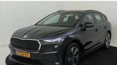 Zwart Gebruikt 2022 Skoda Enyaq iV SUV | € 27.750 (Goede deal)