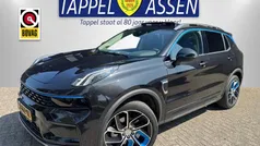 Zwart, metallic lak Gebruikt 2023 Lynk & Co 01 SUV | € 26.450 (Eerlijke prijs)
