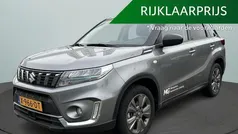Grijs Gebruikt 2024 Suzuki Vitara SUV | € 29.450 (Eerlijke prijs)