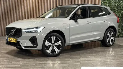 Grijs Occasion 2025 Volvo XC60 Plus SUV | € 55.895 (Eerlijke prijs)