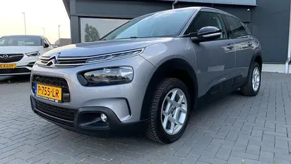 Grijs Occasion 2019 Citroën C4 Cactus Feel Hatchback | € 12.650 (Eerlijke prijs)