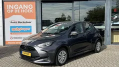 Grijs Gebruikt 2023 Toyota Yaris Active Hatchback | € 20.590 (Eerlijke prijs)
