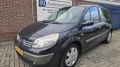Grijs Gebruikt 2006 Renault Scénic II Luxe MPV | € 1.450 (Eerlijke prijs)