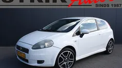 Wit Gebruikt 2009 Fiat Grande Punto Hatchback | € 2.489 (Eerlijke prijs)