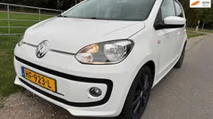 Wit Gebruikt 2015 VW up! high up! Hatchback | € 7.450 (Eerlijke prijs)