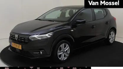 Zwart Occasion 2021 Dacia Sandero Comfort Hatchback | € 12.425 (Eerlijke prijs)
