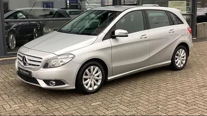 Occasion Mercedes B200 156 PK (114 kW) 2012 Grijs MPV