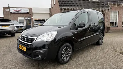 Occasion Peugeot TePee Active 49 kW (67 PK) 2020 Zwart (metallic) MPV
