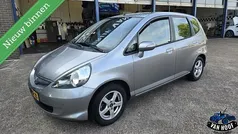 Grijs Gebruikt 2007 Honda Jazz LS Hatchback | € 3.999 (Eerlijke prijs)