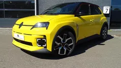 Gebruikt 2025 Renault R5 Urban Hatchback | € 29.245 (Eerlijke prijs)