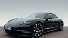 Zwart Gebruikt 2024 Porsche Taycan Sedan | € 82.549 (Eerlijke prijs)