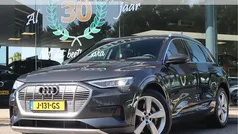 Grijs Gebruikt 2020 Audi e-tron Business SUV | € 23.950 (Eerlijke prijs)