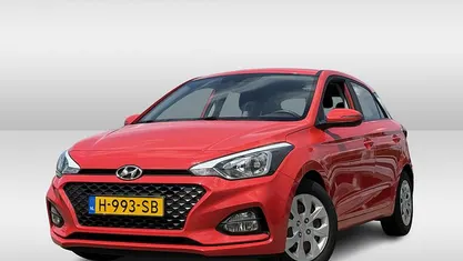 Rood Gebruikt 2020 Hyundai i20 Hatchback | € 12.750 (Goede deal)
