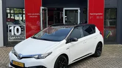 Wit Gebruikt 2018 Toyota Auris Hybrid Hatchback | € 17.400 (Eerlijke prijs)