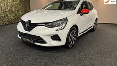 Gebruikt 2022 Renault Clio V Equilibre Hatchback | € 13.999 (Eerlijke prijs)