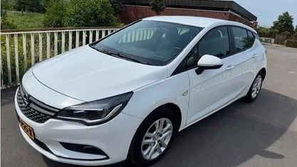 Occasion Opel Astra Business 105 PK (77 kW) 2016 Hatchback