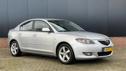 Occasion Mazda 3 105 PK (77 kW) 2005 Grijs Sedan