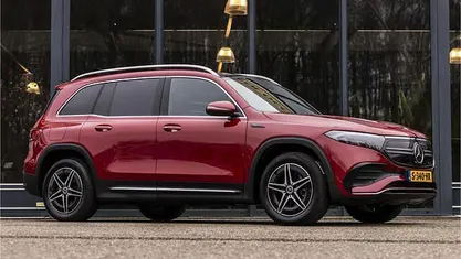 Occasion Mercedes EQB300 AMG line 167 kW (228 PK) 2022 Rood SUV