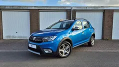 Blauw Gebruikt 2017 Dacia Sandero Stepway Hatchback | € 6.945 (Eerlijke prijs)