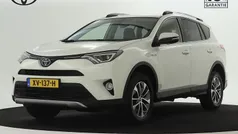 Wit Gebruikt 2018 Toyota RAV4 Hybrid Limited SUV | € 23.945 (Eerlijke prijs)