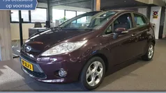 Paars, metallic lak Gebruikt 2009 Ford Fiesta Metall Hatchback | € 5.990 (Eerlijke prijs)