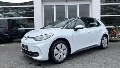 Wit Nieuw 2025 VW ID.3 Pure Hatchback | € 29.800 (Eerlijke prijs)