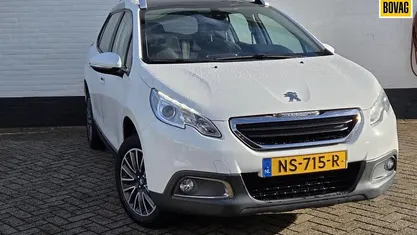 Wit Occasion 2017 Peugeot 2008 Allure SUV | € 5.950 (Super prijs)