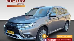 Grijs Gebruikt 2020 Mitsubishi Outlander SUV | € 20.930 (Eerlijke prijs)