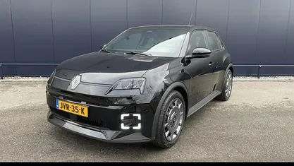 Nieuw Renault R5 Evolution 11 kW (15 PK) 2026 Zwart Hatchback