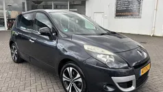 Grijs Gebruikt 2011 Renault Scénic III Bose Edition MPV | € 4.940 (Eerlijke prijs)