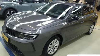 Grijs Gebruikt 2025 Opel Astra Business Edition Stationwagen | € 25.795 (Super prijs)