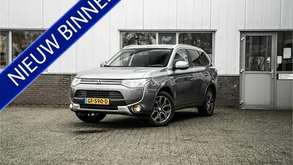 Occasion Mitsubishi Outlander P-HEV Edition 203 PK (149 kW) 2015 SUV