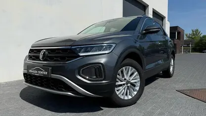 Gebruikt 2024 VW T-Roc Life SUV | € 24.495 (Super prijs)
